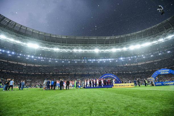 在关键比赛 在关键比赛