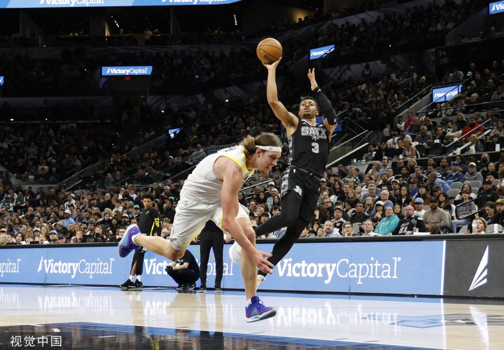 多次在国际 多次在国际